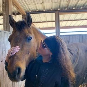 Meet your Posher, Monica